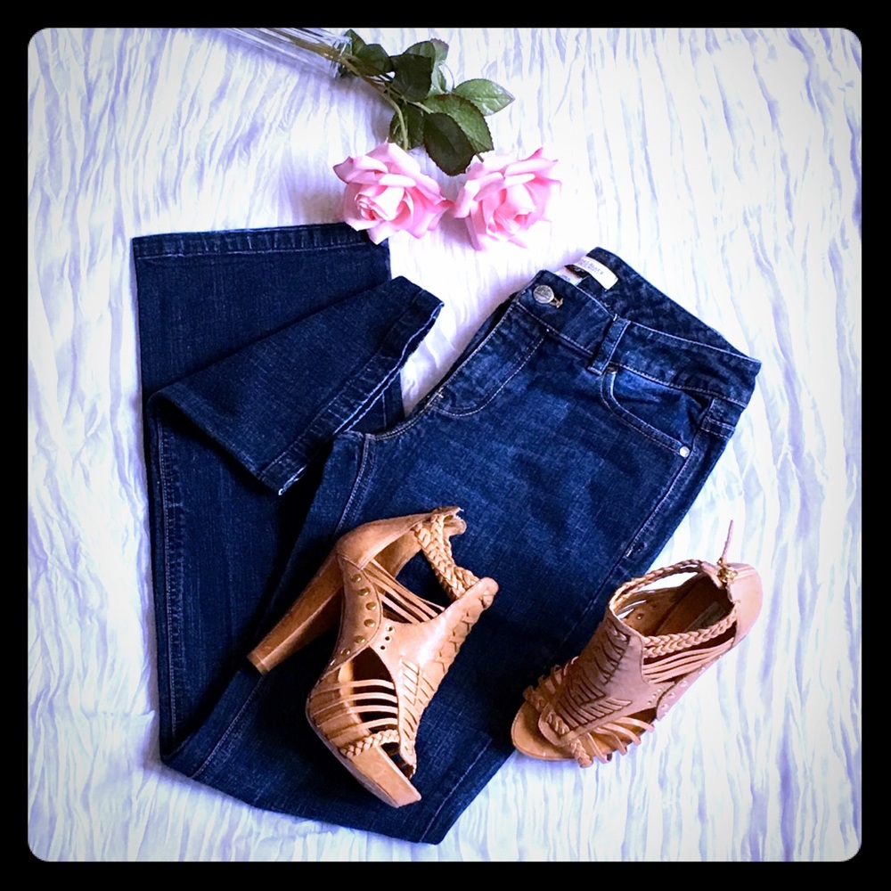 White House Black Market Boot Leg Jeans Size 4R